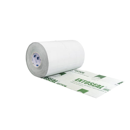Pro Clima EXTOSEAL FINOC 300 mm: öntapadó butilkaucsuk szalag talpszelemenek és CLT falak felszivárgó nedvesség elleni, rugalmas vízzáró védelmére.