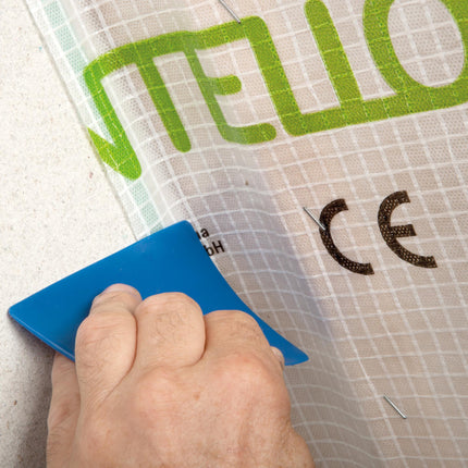 Pro Clima Intello párafékező klímafólia és Orcon Multibond ragasztó tökéletes párosa.
