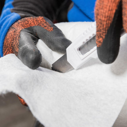 pro clima AEROSANA FLEECE hajlaterősítő szalag  vágása és kézi tépése is lehetséges,munkavégzés az állványon, olló nélkül.