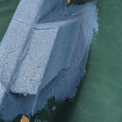 Kültéri tetőszerkezeti illesztés légzáró megerősítése pro clima AEROSANA FLEECE hajlaterősítő szalaggal és VISCONN folyékony tömítővel.